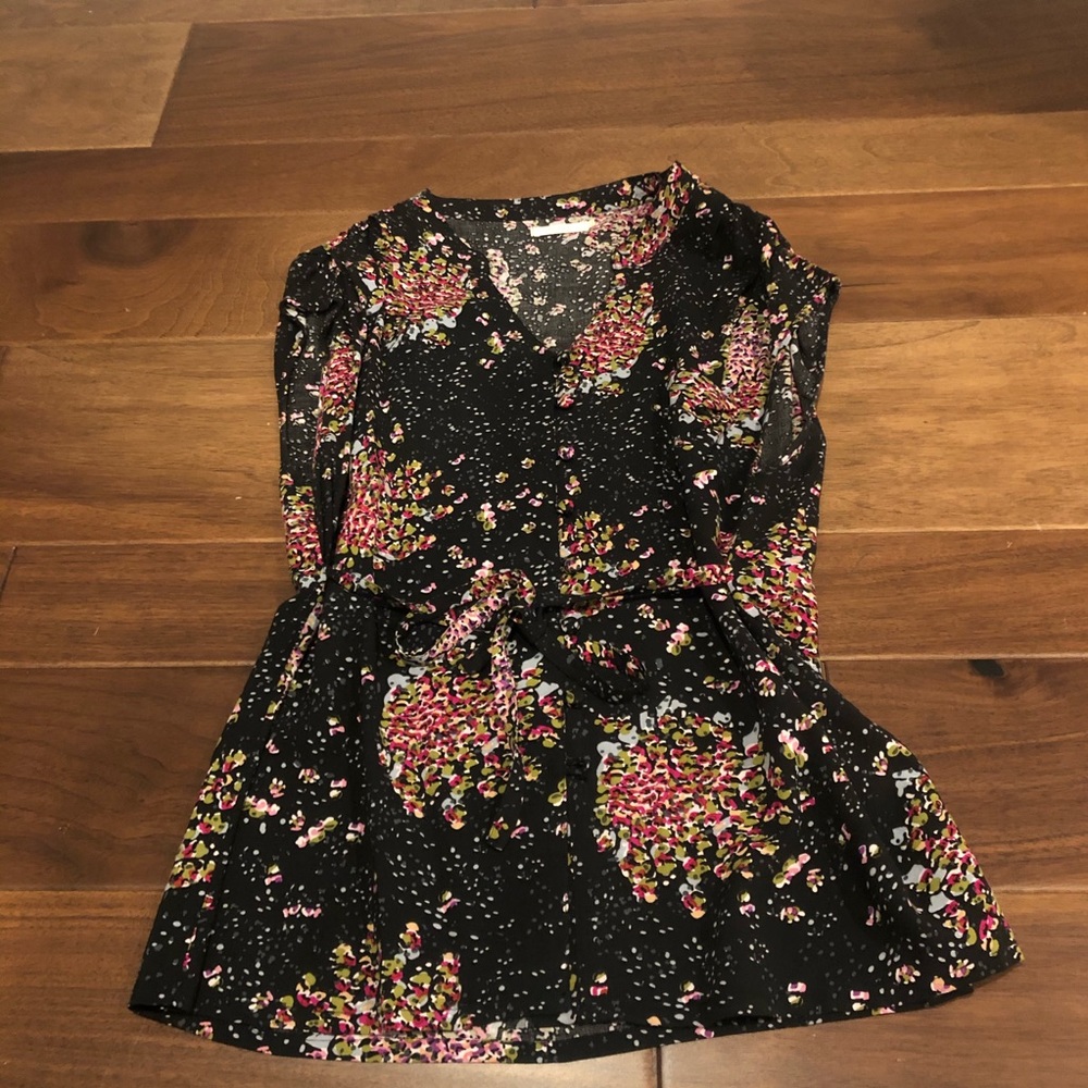 Tulle black flower print shirt size L euc